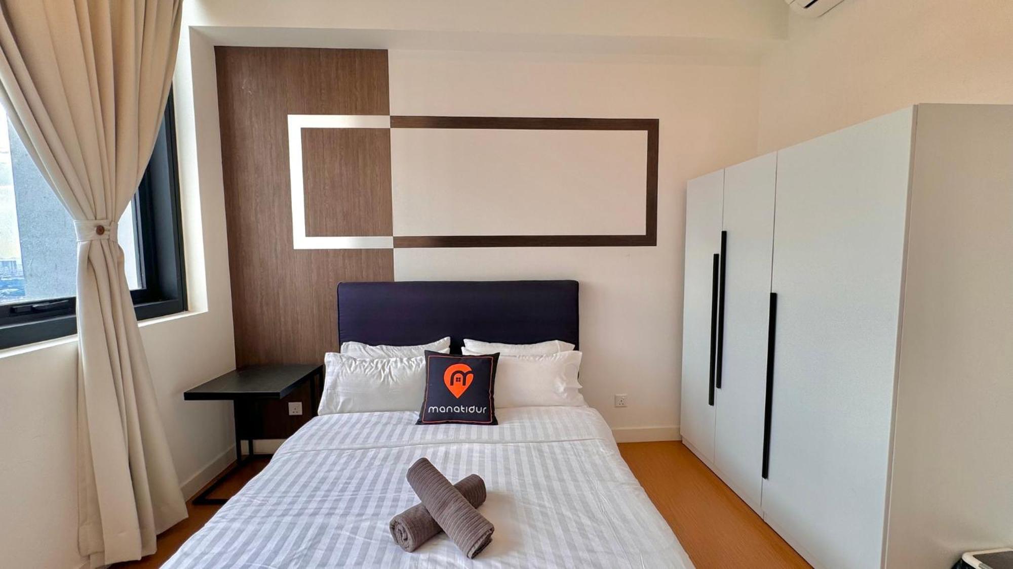 Manatidur@the Hub Ss2 Apartment