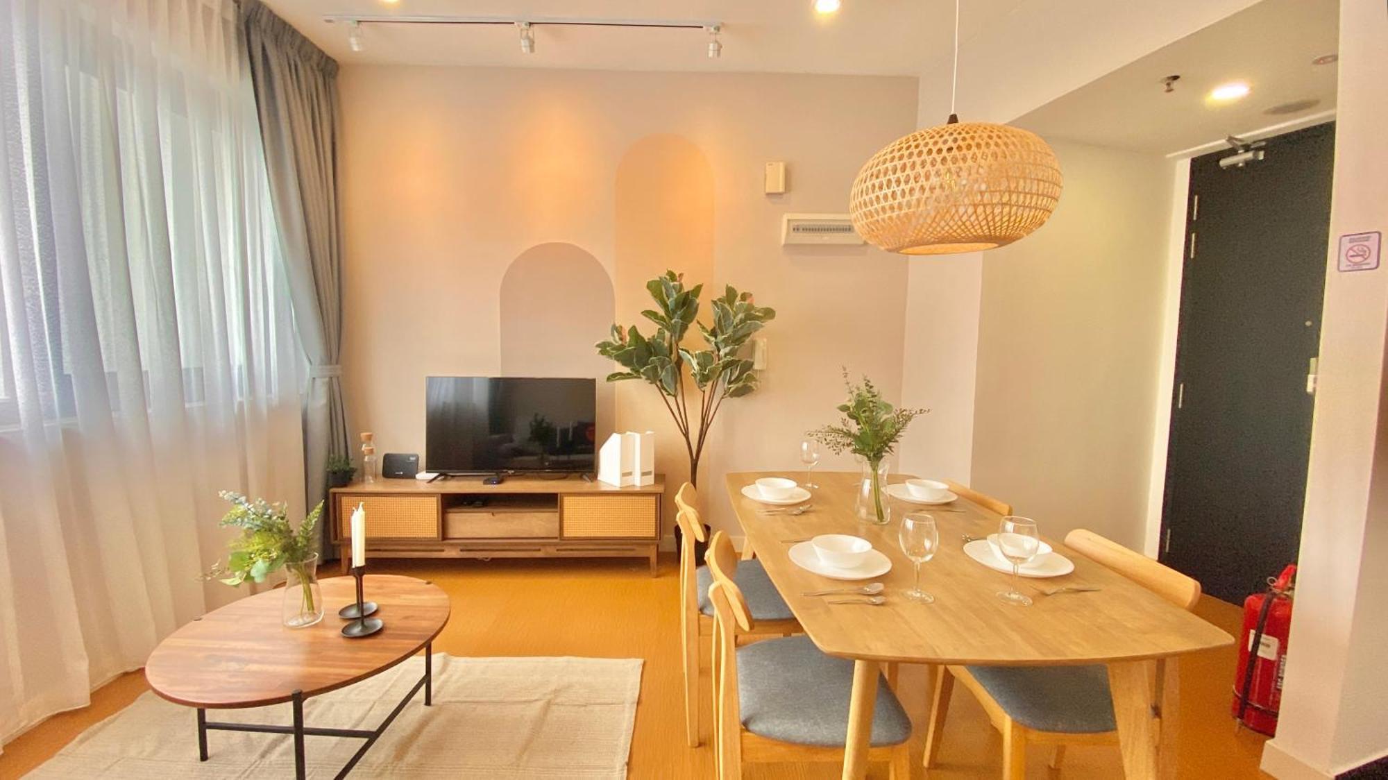 Manatidur@the Hub Ss2 Apartment